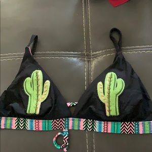 Super cute cactus bikini 👙 top